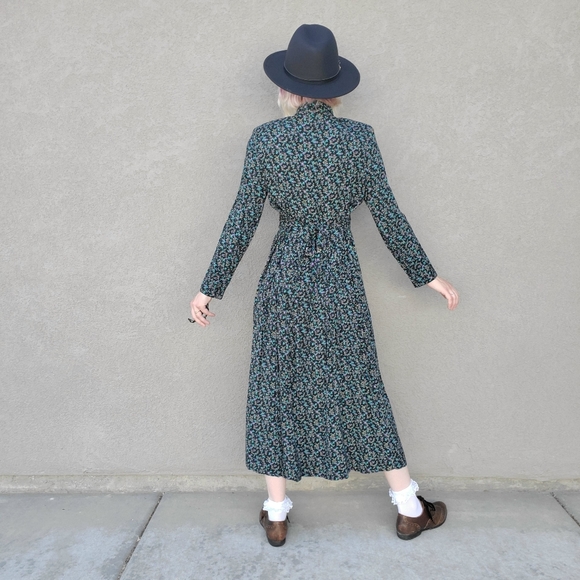 80's Vintage Goth Prairie Calico Maxi Dress - Picture 14 of 16